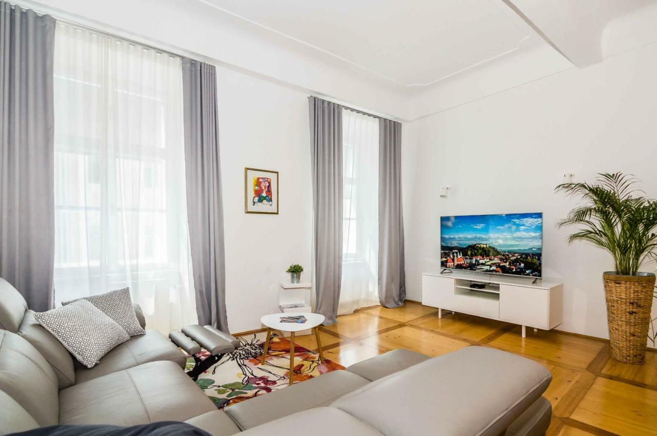 Elegant Central Apartment Ljubljana Ngoại thất bức ảnh