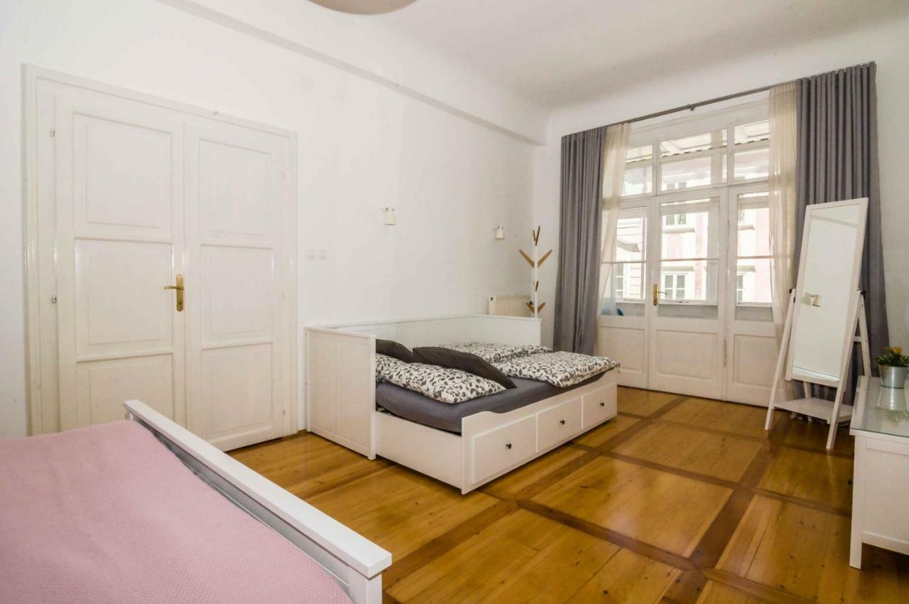 Elegant Central Apartment Ljubljana Ngoại thất bức ảnh