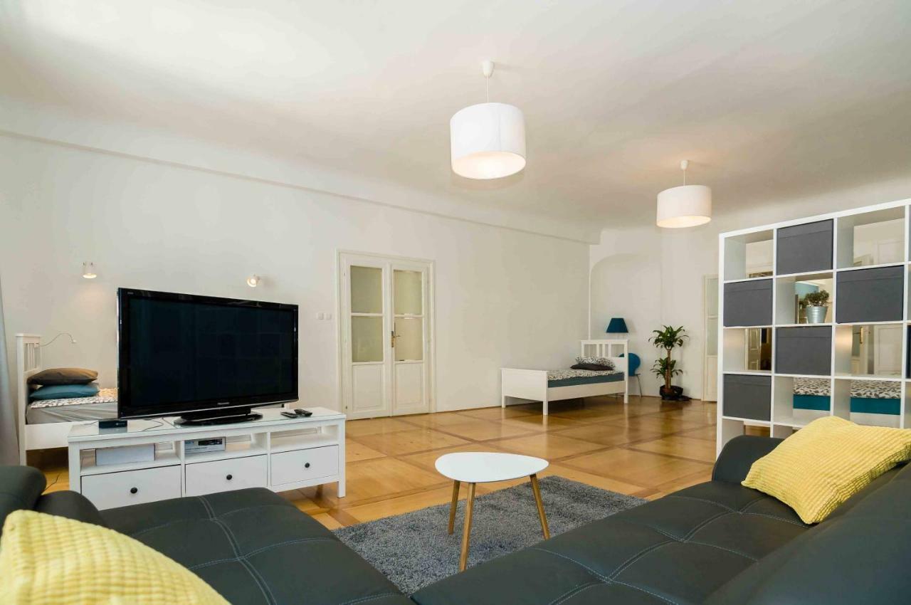 Elegant Central Apartment Ljubljana Ngoại thất bức ảnh